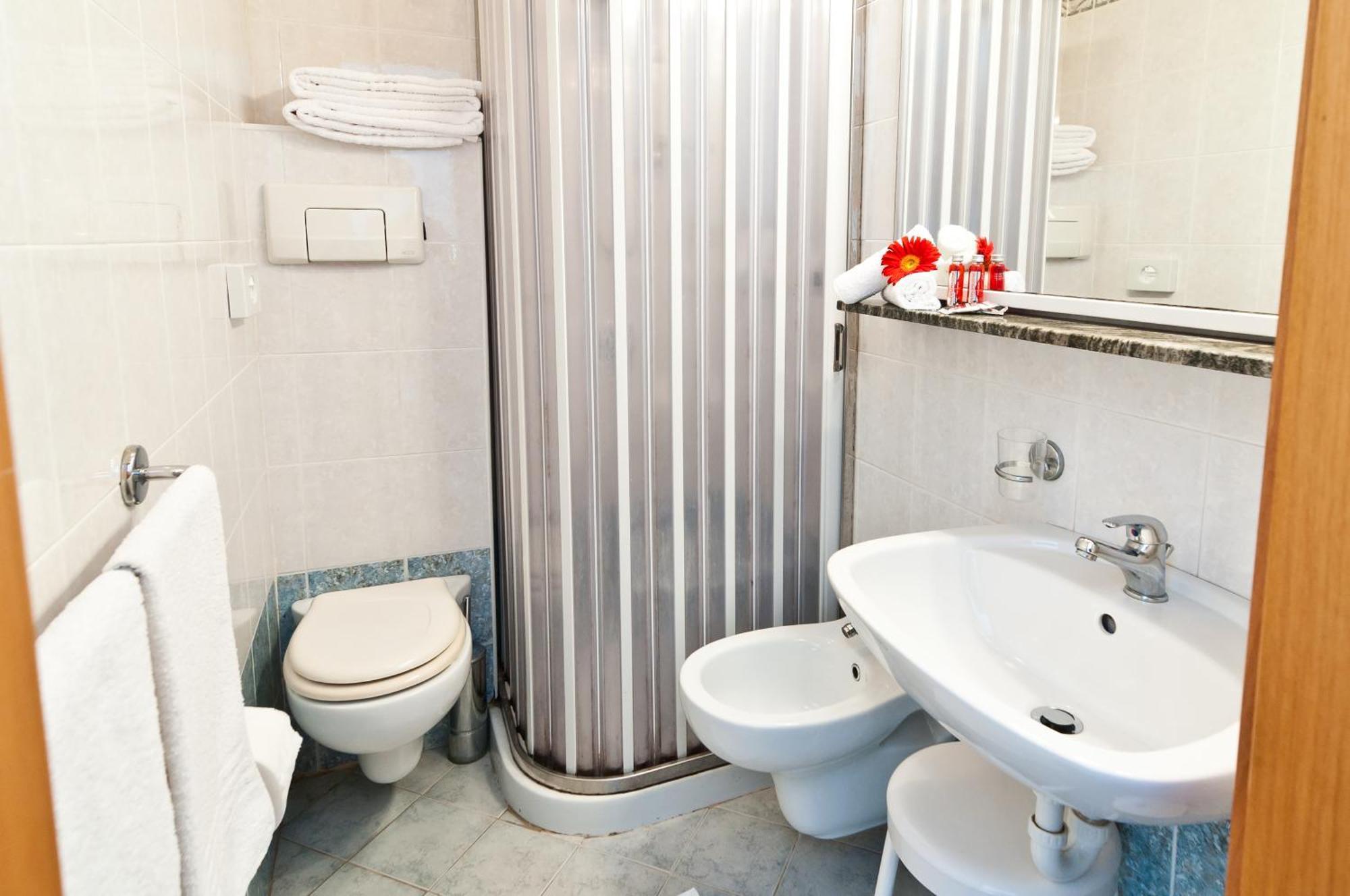Hotel Milan Rosolina Mare Ngoại thất bức ảnh