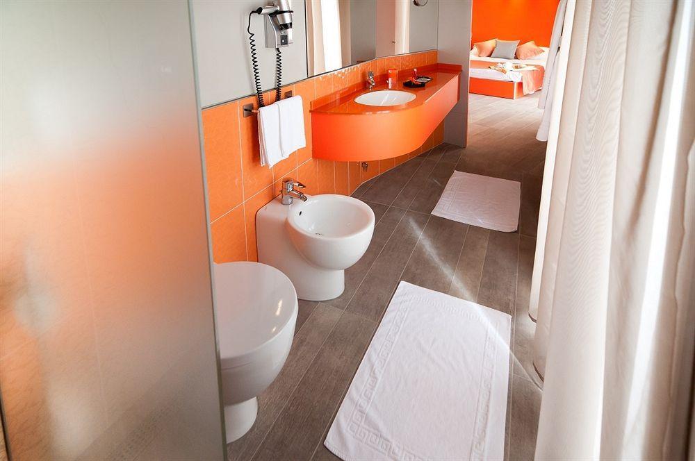 Hotel Milan Rosolina Mare Ngoại thất bức ảnh