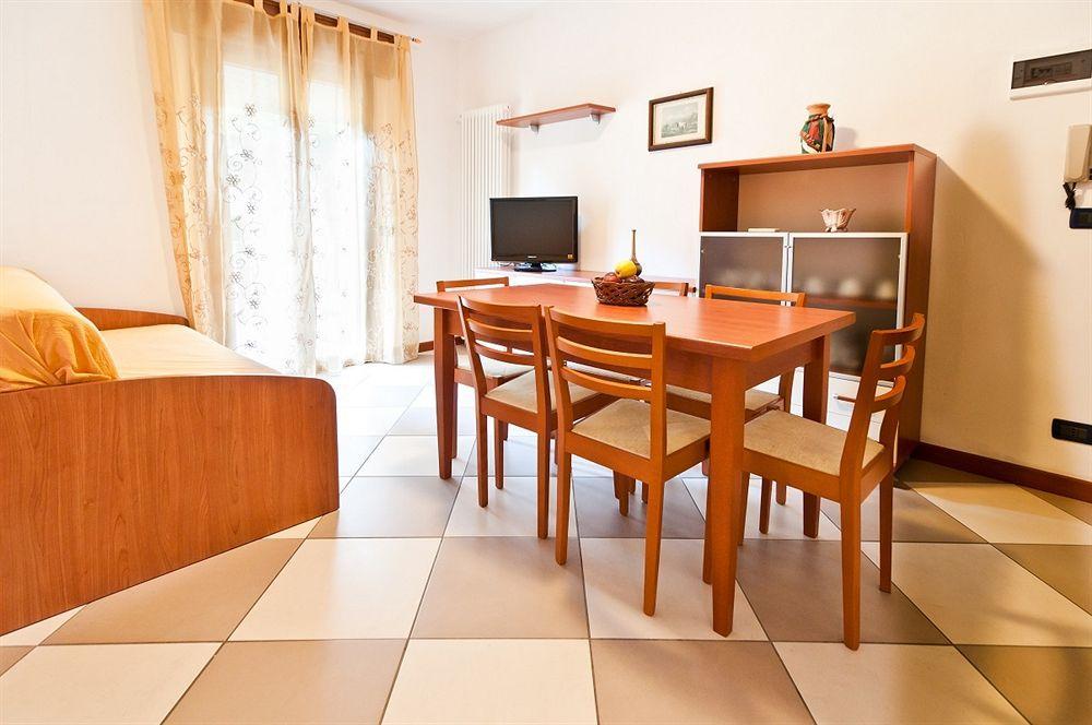 Hotel Milan Rosolina Mare Ngoại thất bức ảnh